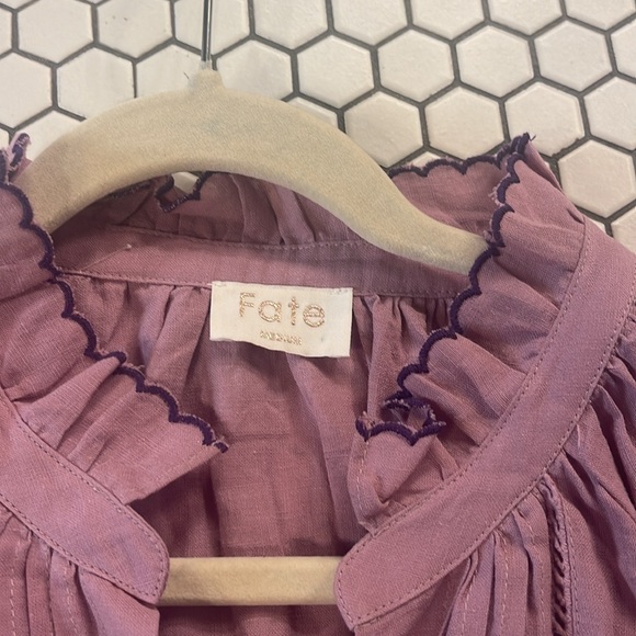 Beautiful Fate Linen Embroidered Top - Picture 4 of 4